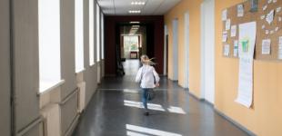 Учебный год в Украине начнется с 1 сентября - Шмыгаль