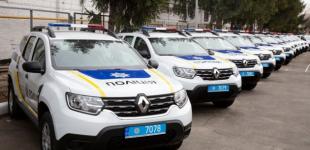 США передали 88 автомобилей украинским копам