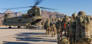 Штаты направляют в Афганистан бомбардировщики, чтобы прикрыть вывод войск