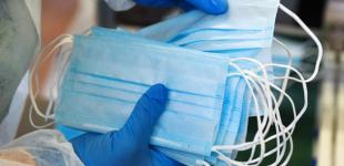 Минздрав напоминает - здоровым людям не нужно носить маски