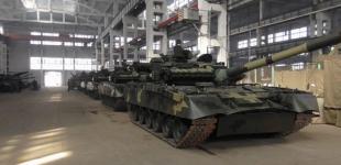 Украинские военные получили модернизированные танки Т-80БВ