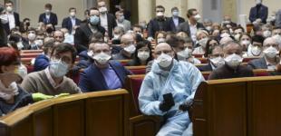 Разумков рассказал, почему депутатов не штрафуют за отсутствие маски