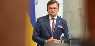 Блокировка каналов: Кулеба считает, что в РФ дела более насущные, но «ответ прилетит»