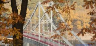 Листопад у Києві увійшов у десятку найтепліших за 140 років