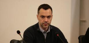 Арестович: Найгарячіші точки зараз – північно-західні околиці Києва, Харків та Херсон
