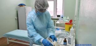 В течение года вакцинироваться от коронавируса смогут все желающие - Шмыгаль