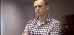 Байден осудил российский режим за обращение с Навальным