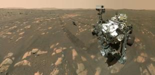 Марсоход Perseverance сделал селфи с вертолетом Ingenuity