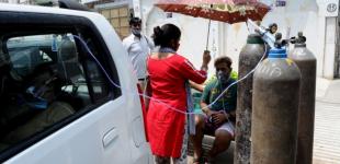ЕС предоставит помощь Индии, где из-за пандемии перегружены больницы и крематории