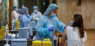 Ефективних препаратів проти COVID-19 досі немає, можна лише полегшити стан – академік