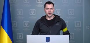 Ворог через бойові невдачі переніс зусилля на інформаційно-психологічні операції - Арестович