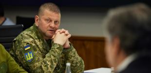 На сході кожен метр землі политий кров’ю: Залужний закликає США надати більше 155-мм артилерії