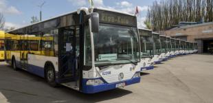 Рига передала Києву 11 сучасних автобусів та гумдопомогу