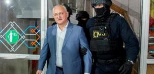 Суд у Молдові відправив Додона під домашній арешт