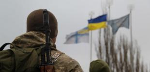 Майже половина українців має близьких родичів, які зараз на фронті