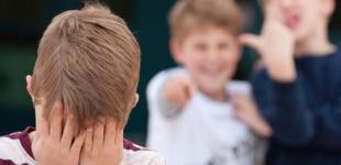 В Украине хотят ввести штрафы за школьную травлю