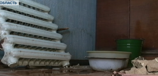 В Черкасской области полгода не могут найти деньги на ремонт обвалившейся крыши