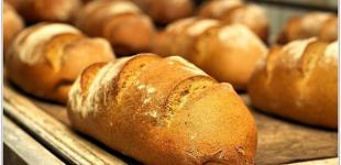 Пекарі поскаржилися на супермаркети: як в Україні накручують ціни на хліб