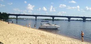 В Киеве запретили купаться на 10 пляжах