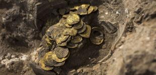 В Ізраїлі вчені знайшли скарб, захований в кам'яній стіні майже 1400 років тому 