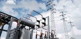 Ахметов хочет купить 2 облэнерго