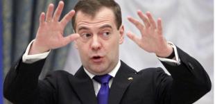 Вера в санкции: Медведев предупреждает номенклатуру