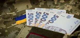 Зарплати військових 2023 року: що потрібно знати про грошове забезпечення та надбавки