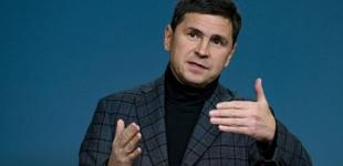 Інакше геноцид не зупинити. Подоляк закликав світ передати ЗСУ необхідну зброю