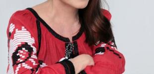 Усміхнена Софія Ротару у вишиванці вийшла на зв'язок з шанувальниками