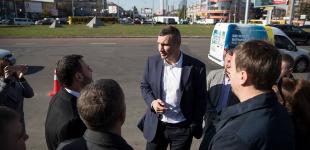 В следующем году капитально отремонтируют Дарницкую площадь - Кличко