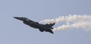 Конгрес США просить Байдена розблокувати постачання винищувачів F-16 для України -  New York Times