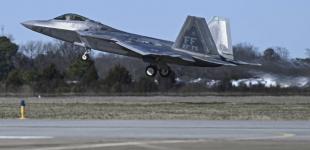 Польща отримала від США сучасні винищувачі F-22 Raptor