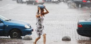 В Украине завтра 7 августа – сильные дожди, грозы и град