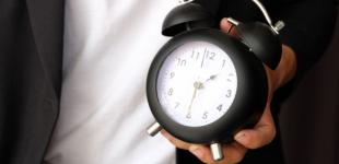 Коли в Україні переводять годинник на зимовий час: точна дата