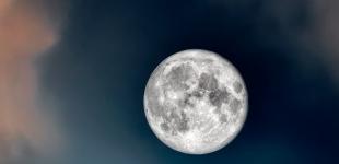 Місяць незабаром зупиниться вперше від 2006 року: чого очікувати