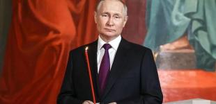 На фото Путіна в церкві помітили дивну 