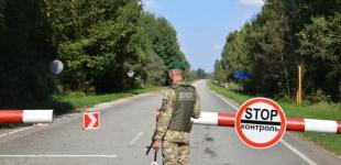 Виїжджати з України можуть деякі чоловіки, чиї дружини служать в ЗСУ: деталі