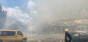 Найбільша трагедія за час війни у Вінниці: ракета вбила 22 людей, 90 поранених, кілька десятків зниклих