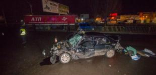 В Днепре грузовик протаранил легковой автомобиль