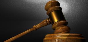 Суд заборонив діяльність комуністів та партію ексміністра часів Януковича