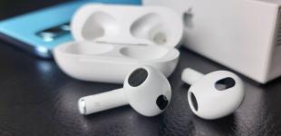 Кому не обойтись без новых AirPods?
