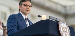  Спікеру Джонсону загрожує відставка через питання допомоги Україні: він шукає варіанти – CNN