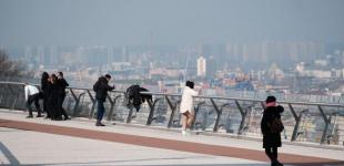 На заході сніг та ожеледиця, на решті територій дощитиме: погода на 19 березня