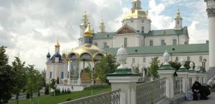 Почаївську лавру також можуть забрати в УПЦ МП: перші деталі від Ткаченка