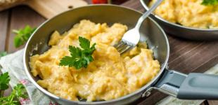 Ця яєчня-бовтанка стане вашою улюбленою стравою: спробуйте рецепт по-французьки