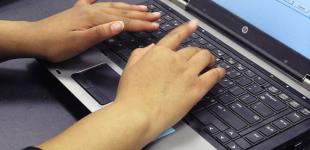 Як очистити клавіатуру ноутбука: корисні поради