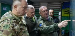 Готуємо нові далекобійні засоби: Сирський анонсував нові удари вглиб Росії
