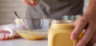 Смачний крем з яблук на зиму: ви будете їсти його ложкою