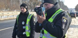 Водіям у Києві нагадали, де патрульні вимірюють швидкість: список вулиць