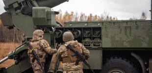 Українські війська згортають деякі операції через брак західної допомоги